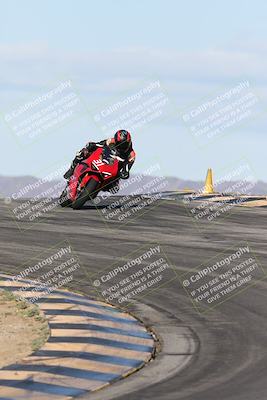 media/Nov-16-2025-Race Pace (Sun) [[8c5fa54630]]/Verified Riders/1-Turns 9 and 10 (925am)/